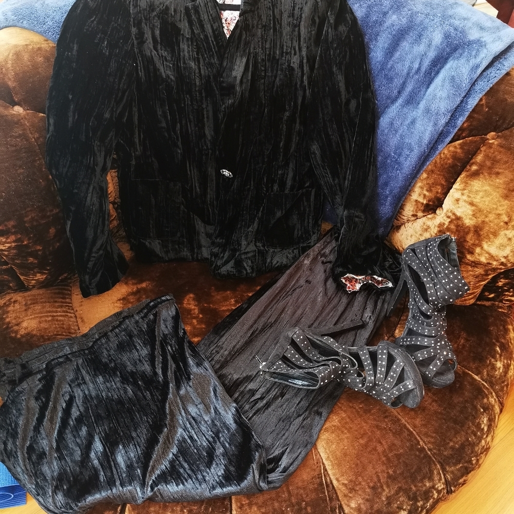 Vintage Velvet bundle!